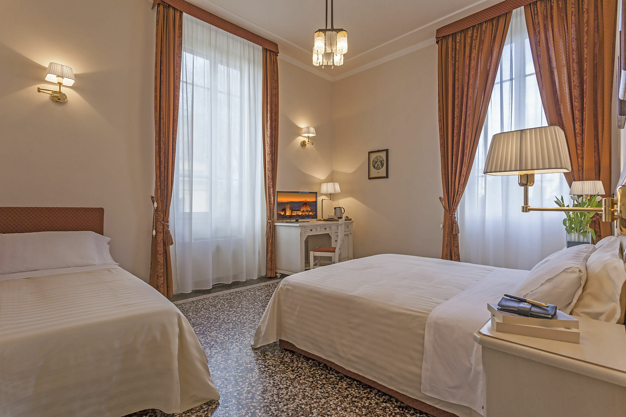 Hotel Astro Mediceo Флоренция Экстерьер фото