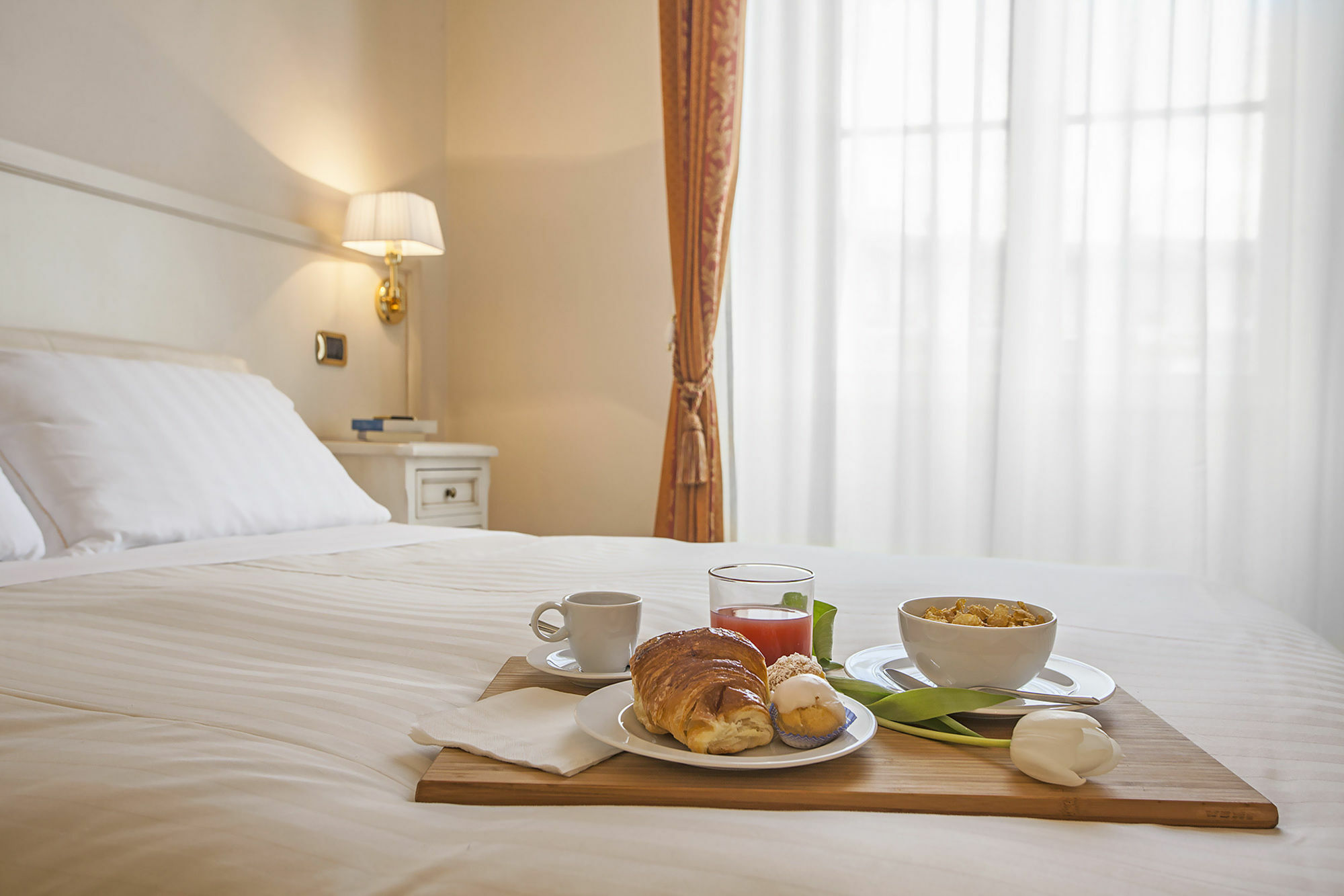 Hotel Astro Mediceo Флоренция Экстерьер фото